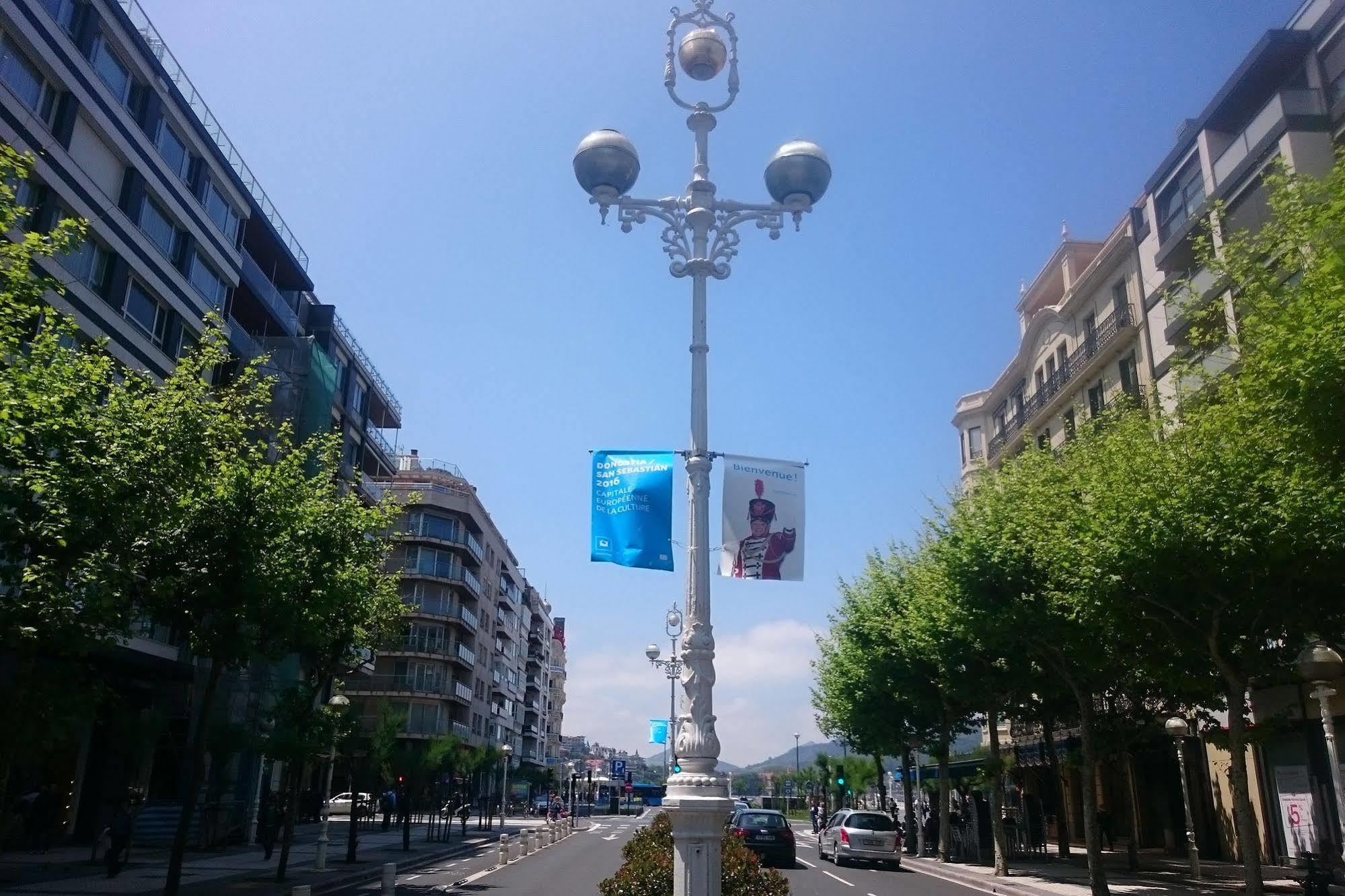 Avenida La Concha - Ib. Apartments San Sebastián Esterno foto